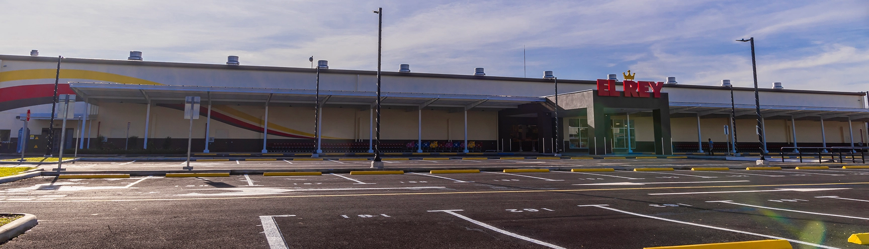 Sucursal de Almacenes El Rey mostrando nuestras instalaciones